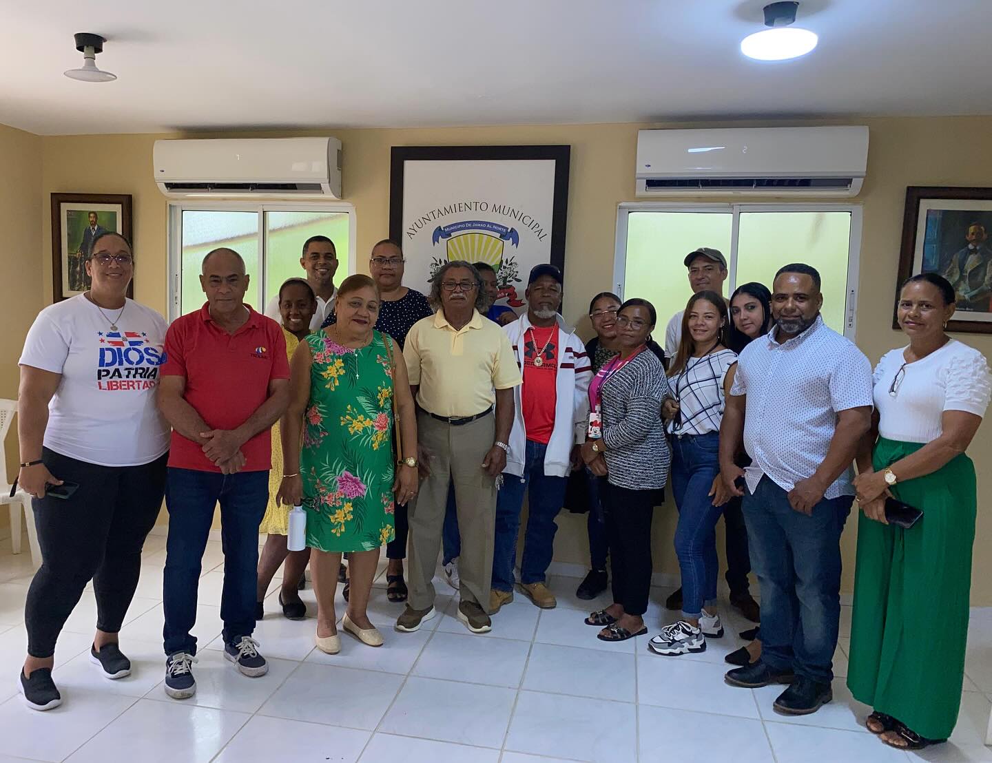 Capacitación en Presupuesto Participativo La Alcaldía de Jamao al Norte recibió con entusiasmo el curso de Presupuesto Participativo, impartido por el Sr. Juan Pérez, en representación de Federación Dominicana de Municipios.